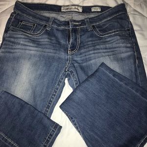 Buckle jeans
